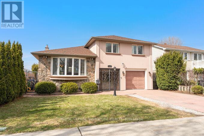 130 CARSBROOKE ROAD, Toronto, Ontario