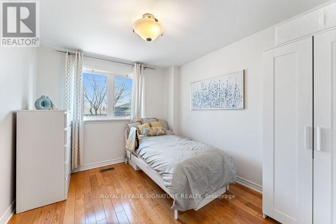 130 Carsbrooke Road, Toronto, Ontario  M9C 3C8 - Photo 24 - W12983640