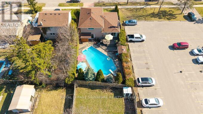 130 Carsbrooke Road, Toronto, Ontario  M9C 3C8 - Photo 33 - W12983640