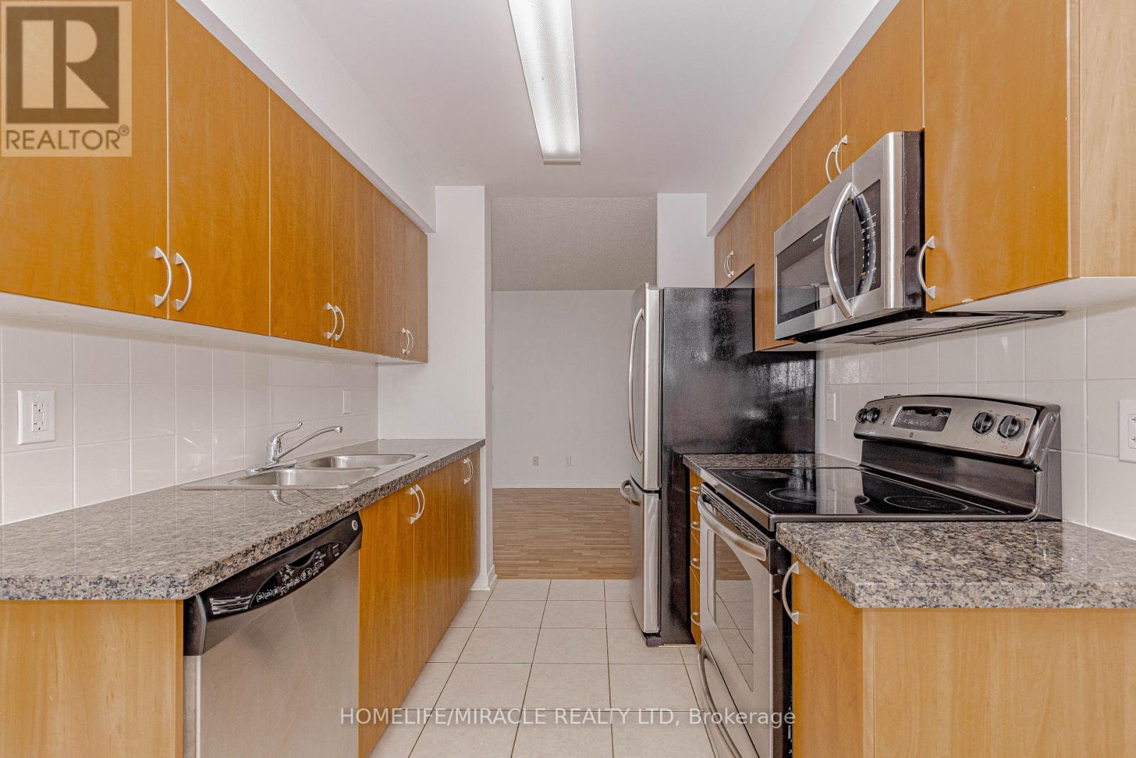 1403 - 4850 Glen Erin Drive, Mississauga, Ontario  L5M 7S1 - Photo 10 - W12983654