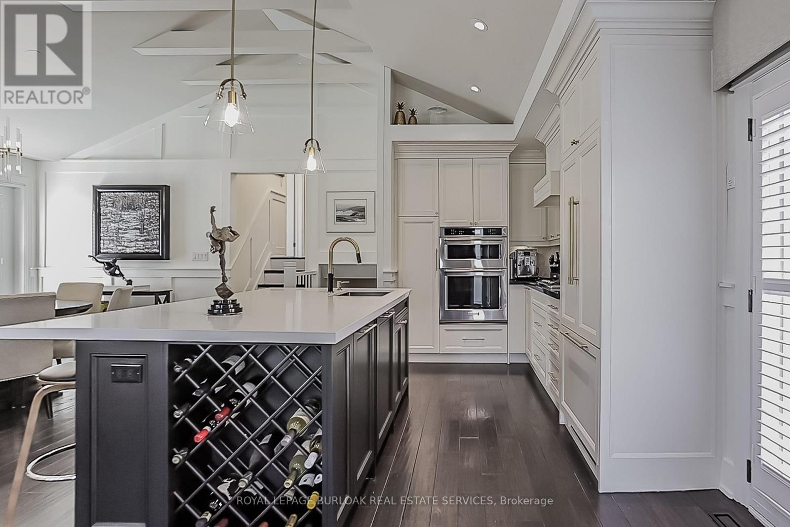 1375 Langdale Crescent, Oakville, Ontario  L6H 2K7 - Photo 13 - W12983666