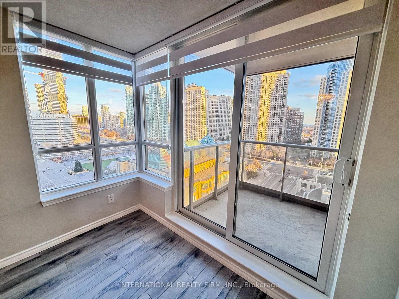 1511 - 4080 Living Arts Drive, Mississauga, Ontario  L5B 4N3 - Photo 13 - W12983668