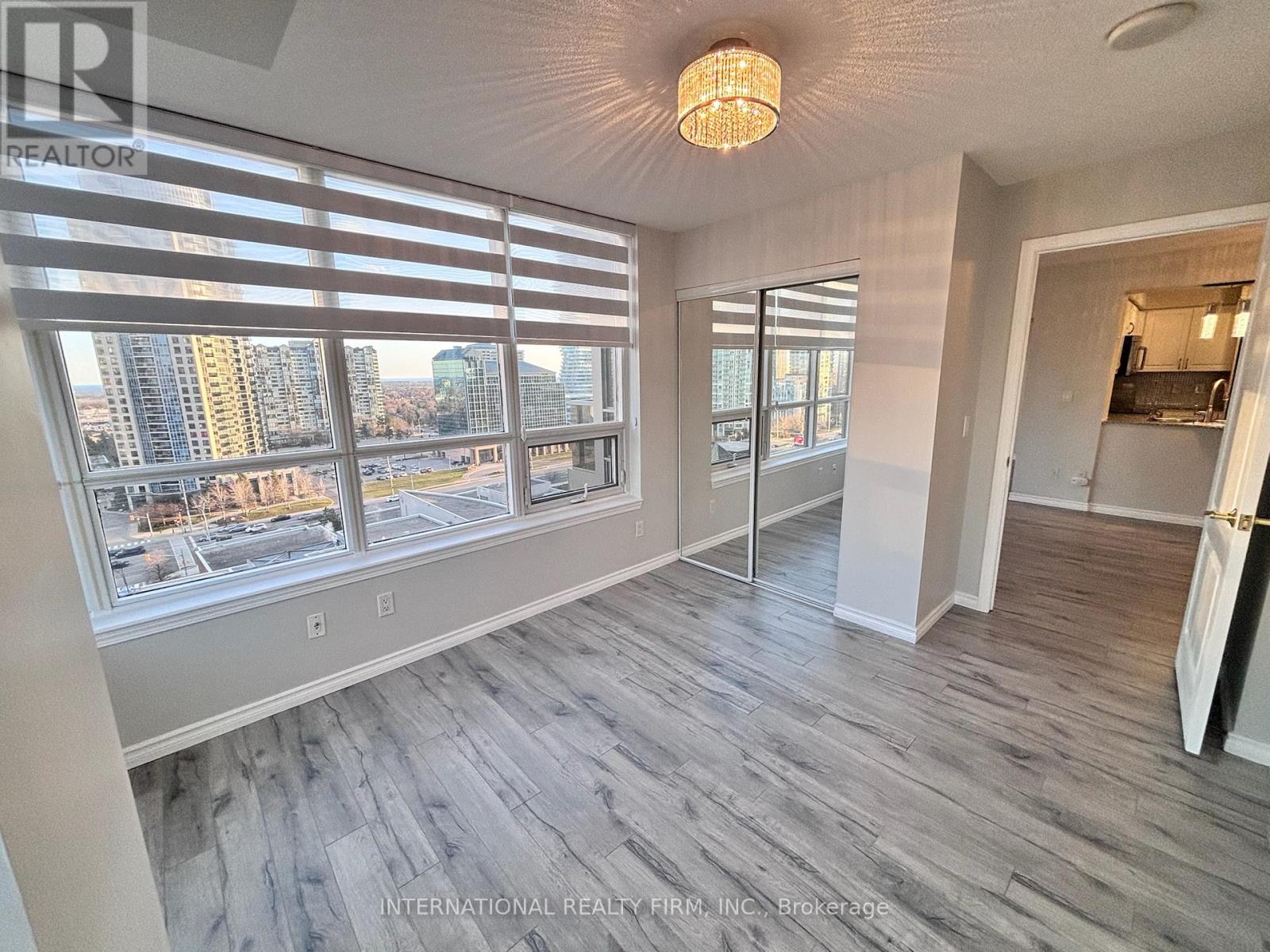 1511 - 4080 Living Arts Drive, Mississauga, Ontario  L5B 4N3 - Photo 9 - W12983668