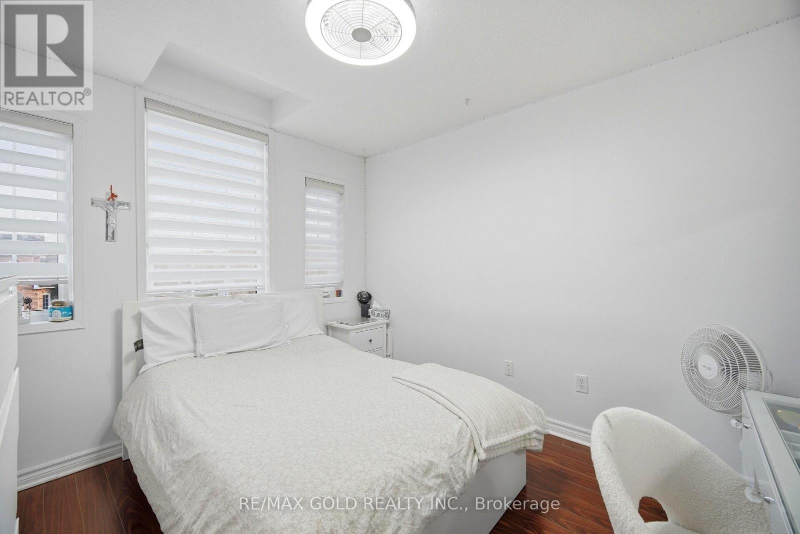 16 Flower Trail, Brampton, Ontario  L6P 1P1 - Photo 16 - W12983694