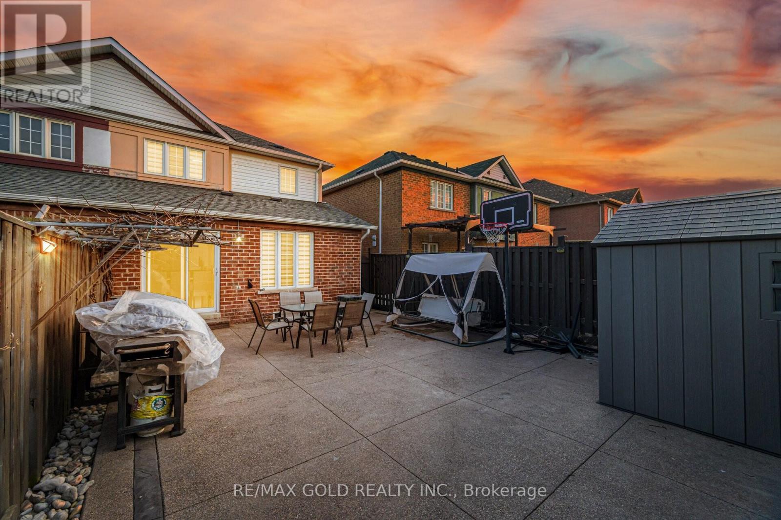 16 Flower Trail, Brampton, Ontario  L6P 1P1 - Photo 24 - W12983694