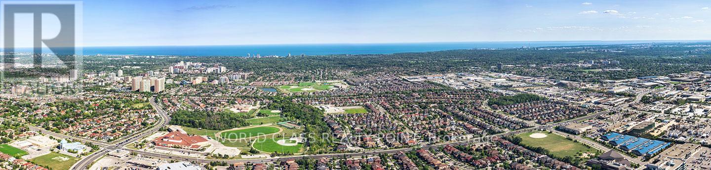 1109 - 448 Burnhamthorpe Road W, Mississauga, Ontario  L5B 0R4 - Photo 13 - W12983706