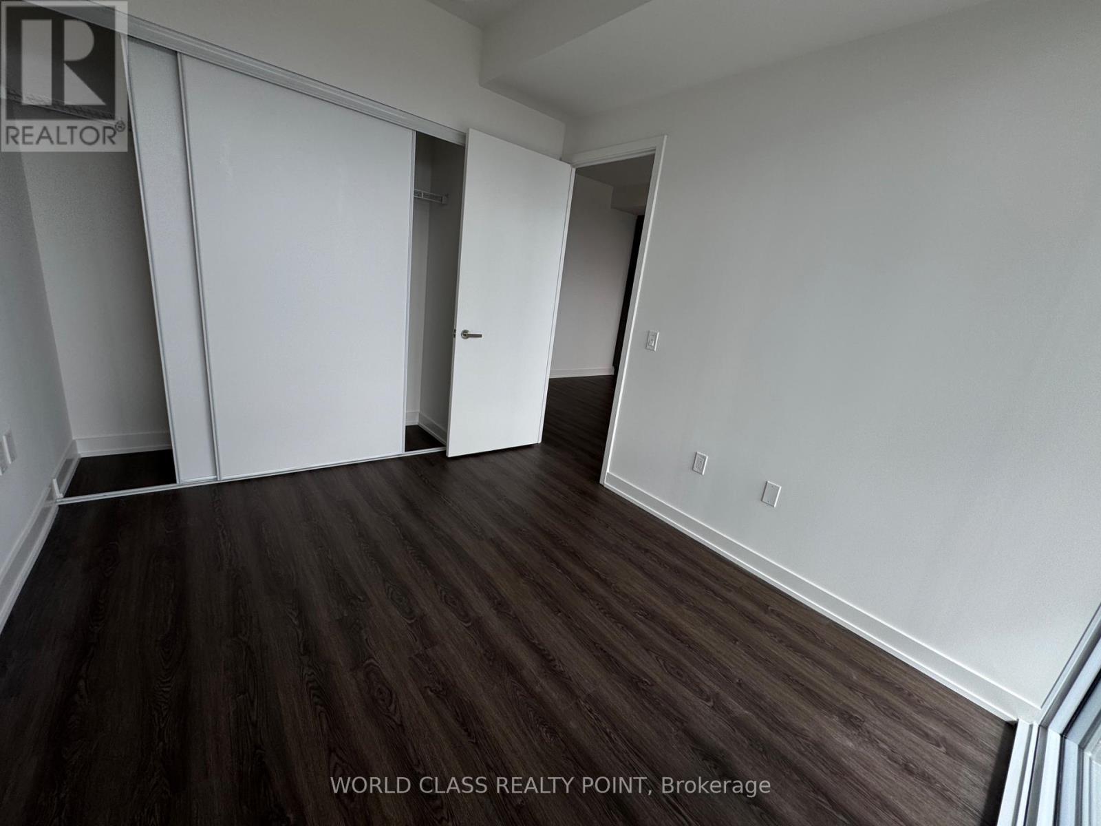 1109 - 448 Burnhamthorpe Road W, Mississauga, Ontario  L5B 0R4 - Photo 24 - W12983706