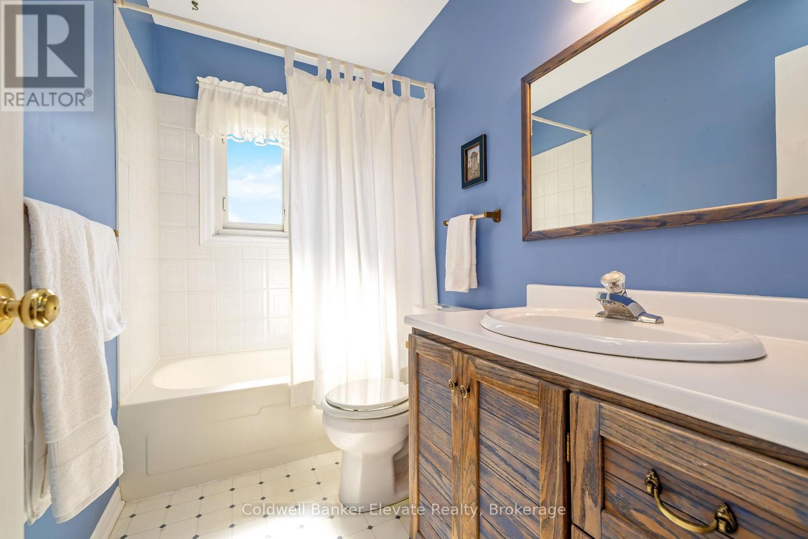 65 John Street, Halton Hills, Ontario L7G 2J9 - Photo 22 - W12983716