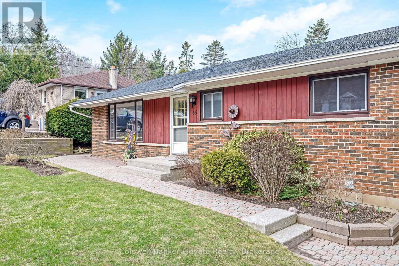 65 John Street, Halton Hills, Ontario L7G 2J9 - Photo 5 - W12983716