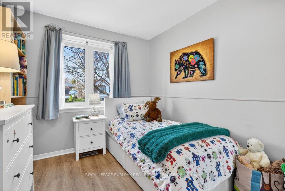 578 Holly Hill Crescent, Burlington, Ontario  L7L 3Z7 - Photo 17 - W12983720