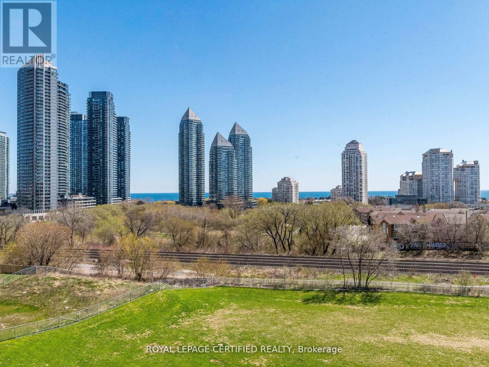 715 - 251 Manitoba Street, Toronto, Ontario  M8Y 0C7 - Photo 18 - W12983722