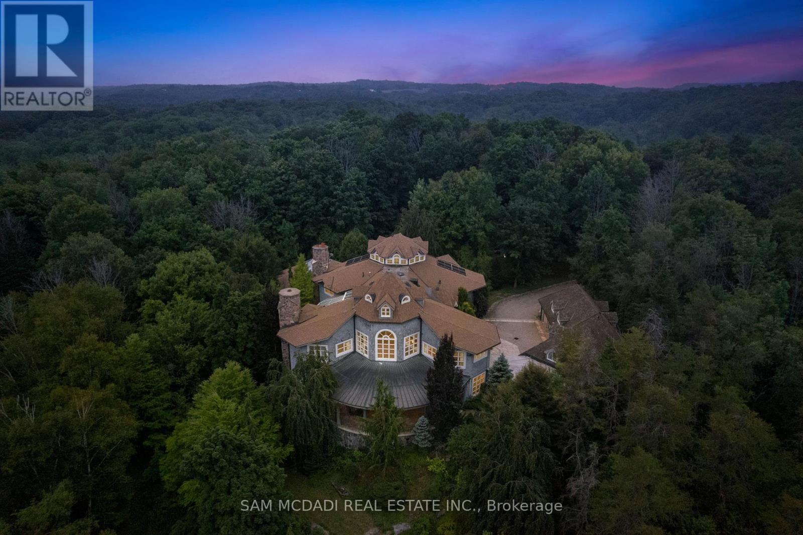 9 FLAHERTY LANE, Caledon, Ontario