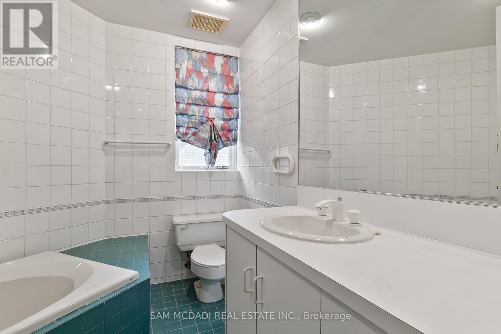 9 Flaherty Lane, Caledon, Ontario  L7K 2P2 - Photo 32 - W12983798