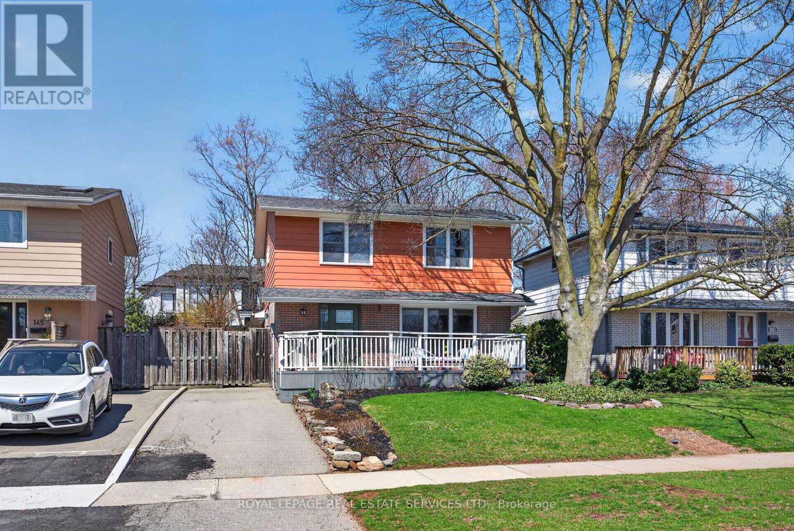 141 OAKDALE DRIVE, Oakville, Ontario