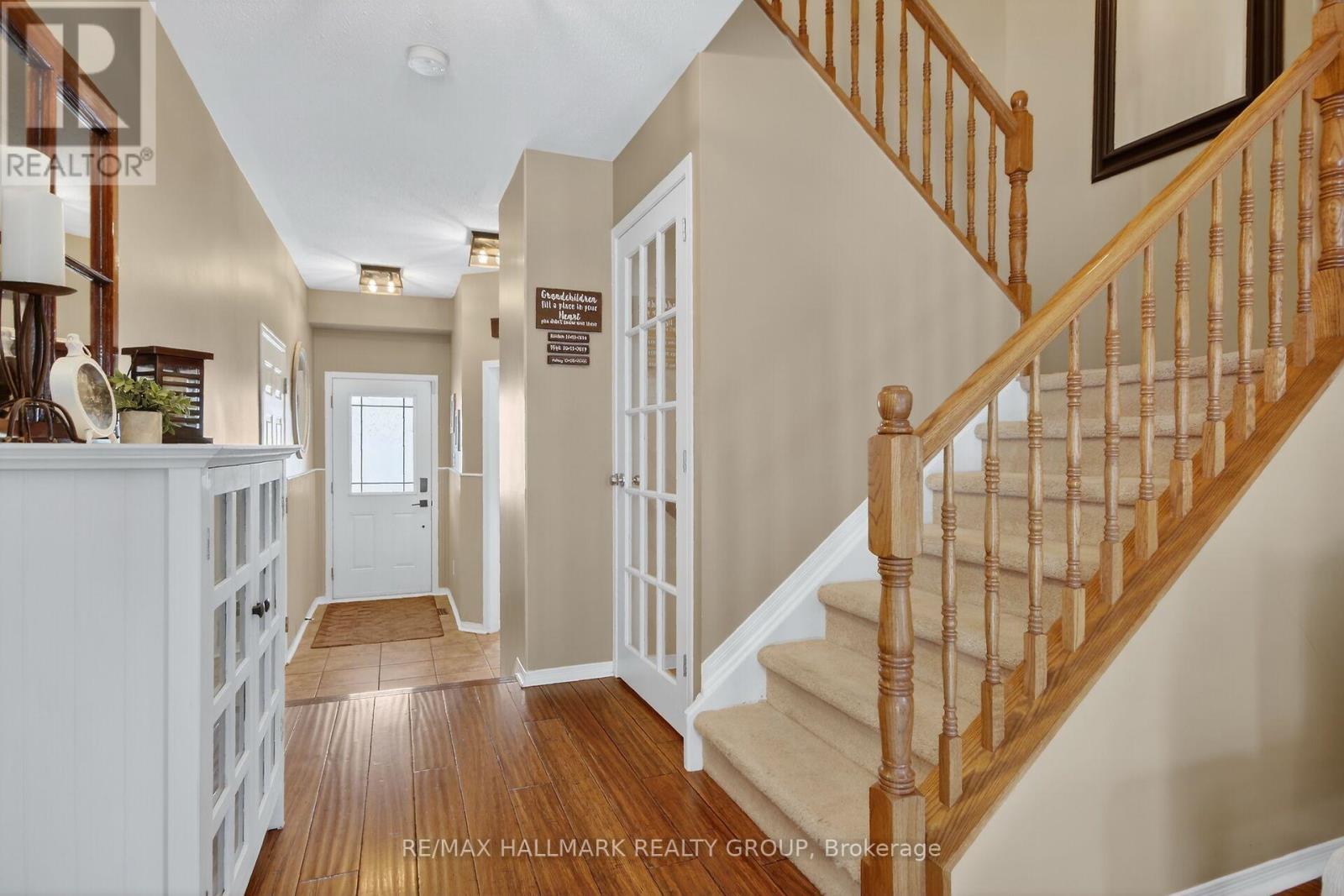 54 Charleston Street, Ottawa, Ontario  K2G 7G1 - Photo 5 - X12977790