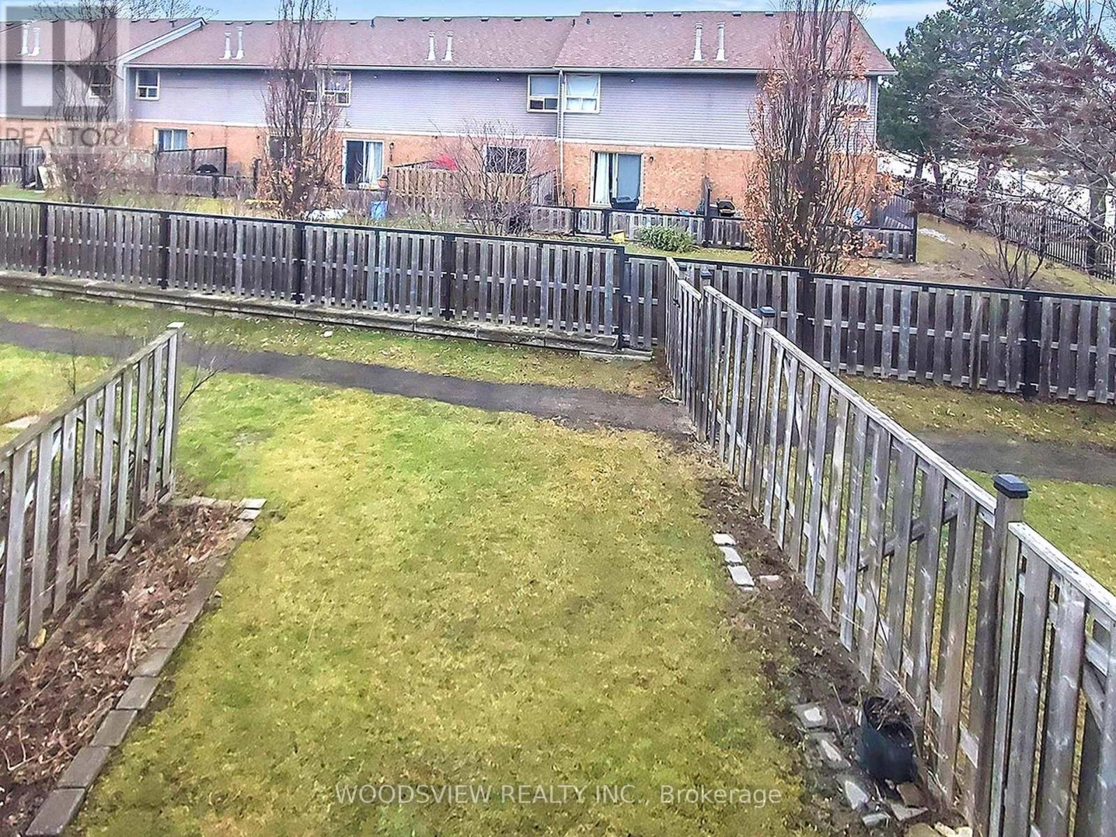 43 - 1250 Limeridge Road E, Hamilton, Ontario  L8W 1P1 - Photo 34 - X12983598