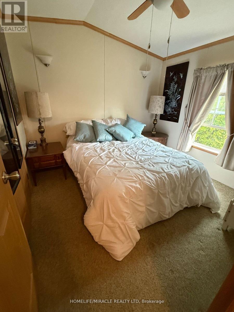 11 Grandview Drive, Peterborough, Ontario  K0L 2G0 - Photo 7 - X12983624