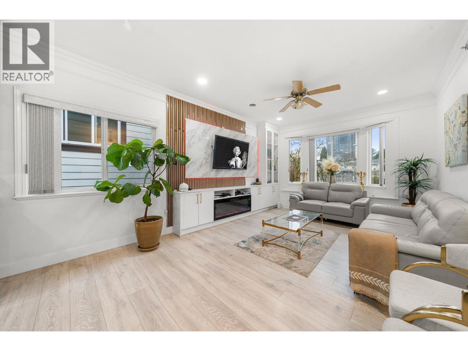 5174 Aberdeen Street, Vancouver, British Columbia  V5R 4M3 - Photo 8 - R3109606