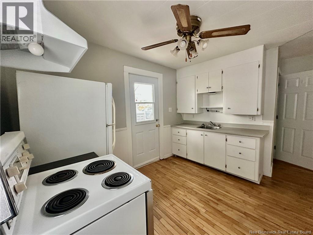 44 North Street, Moncton, New Brunswick  E1C 5X6 - Photo 3 - NB136511