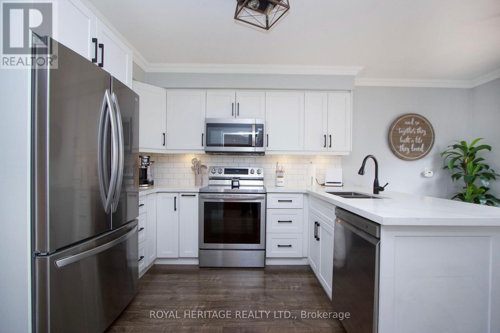 11 Glanville Crescent, Clarington, Ontario  L1C 4L6 - Photo 11 - E12981472