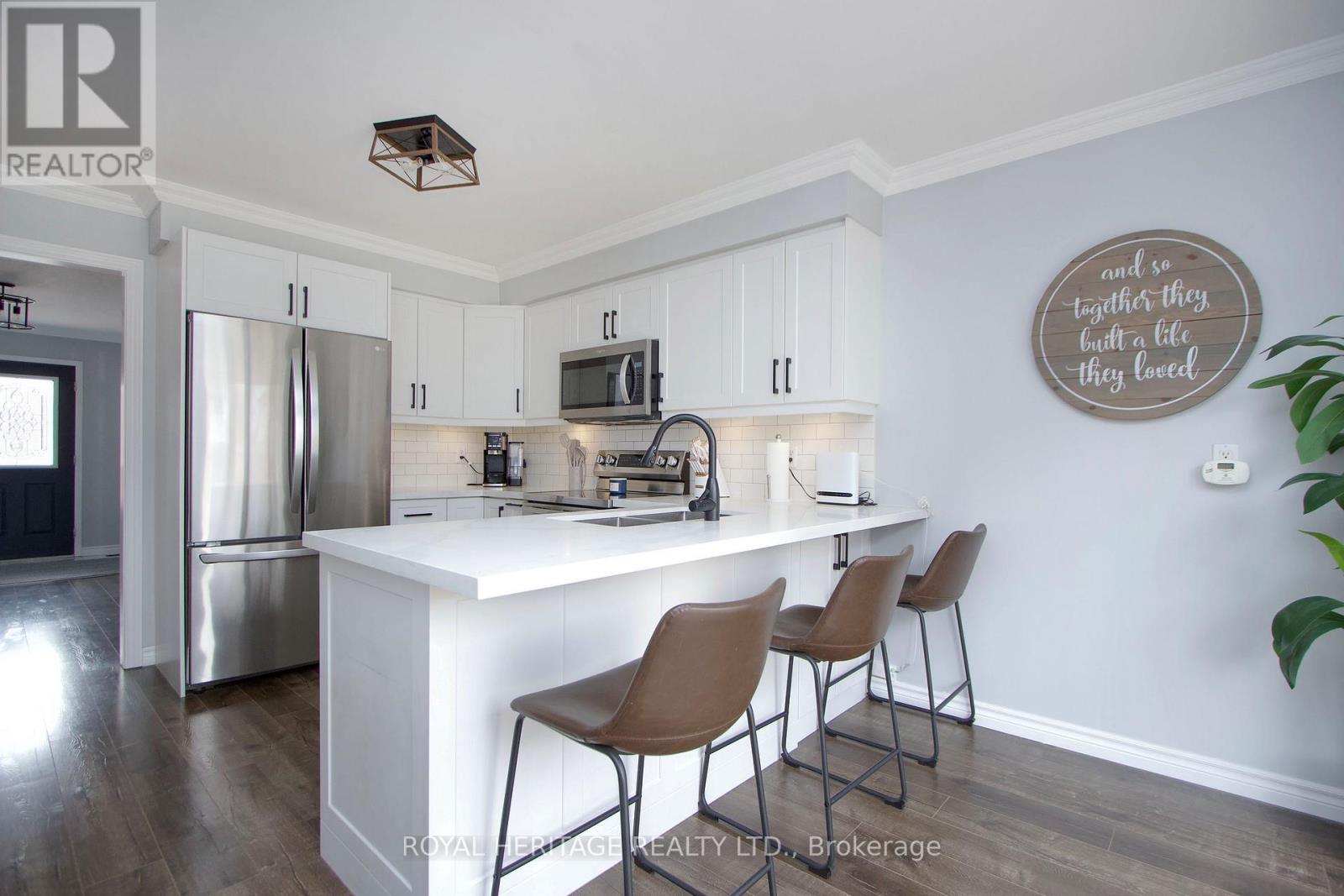 11 Glanville Crescent, Clarington, Ontario  L1C 4L6 - Photo 12 - E12981472