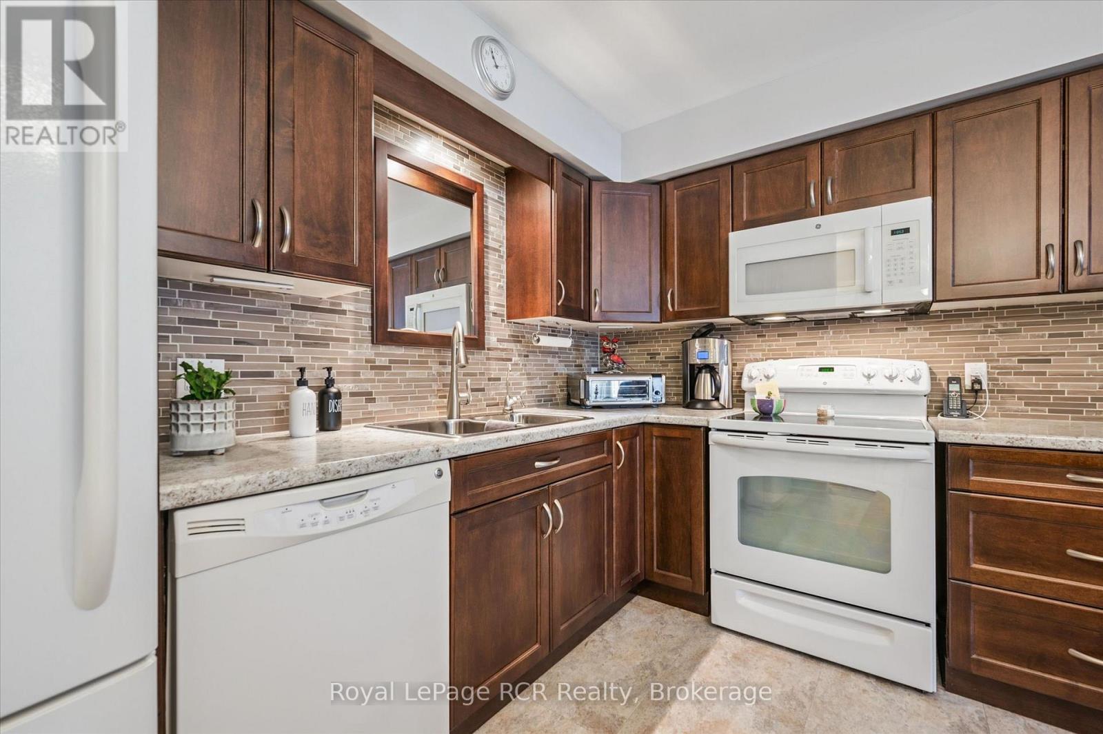 104 - 440 Durham Street W, Wellington North, Ontario  N0G 2L1 - Photo 16 - X12854600