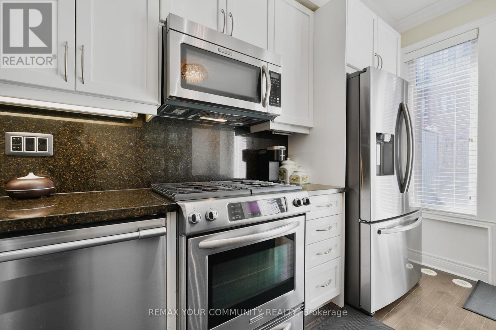 16 Agar Lane, Vaughan, Ontario  L4L 0C5 - Photo 19 - N12981214