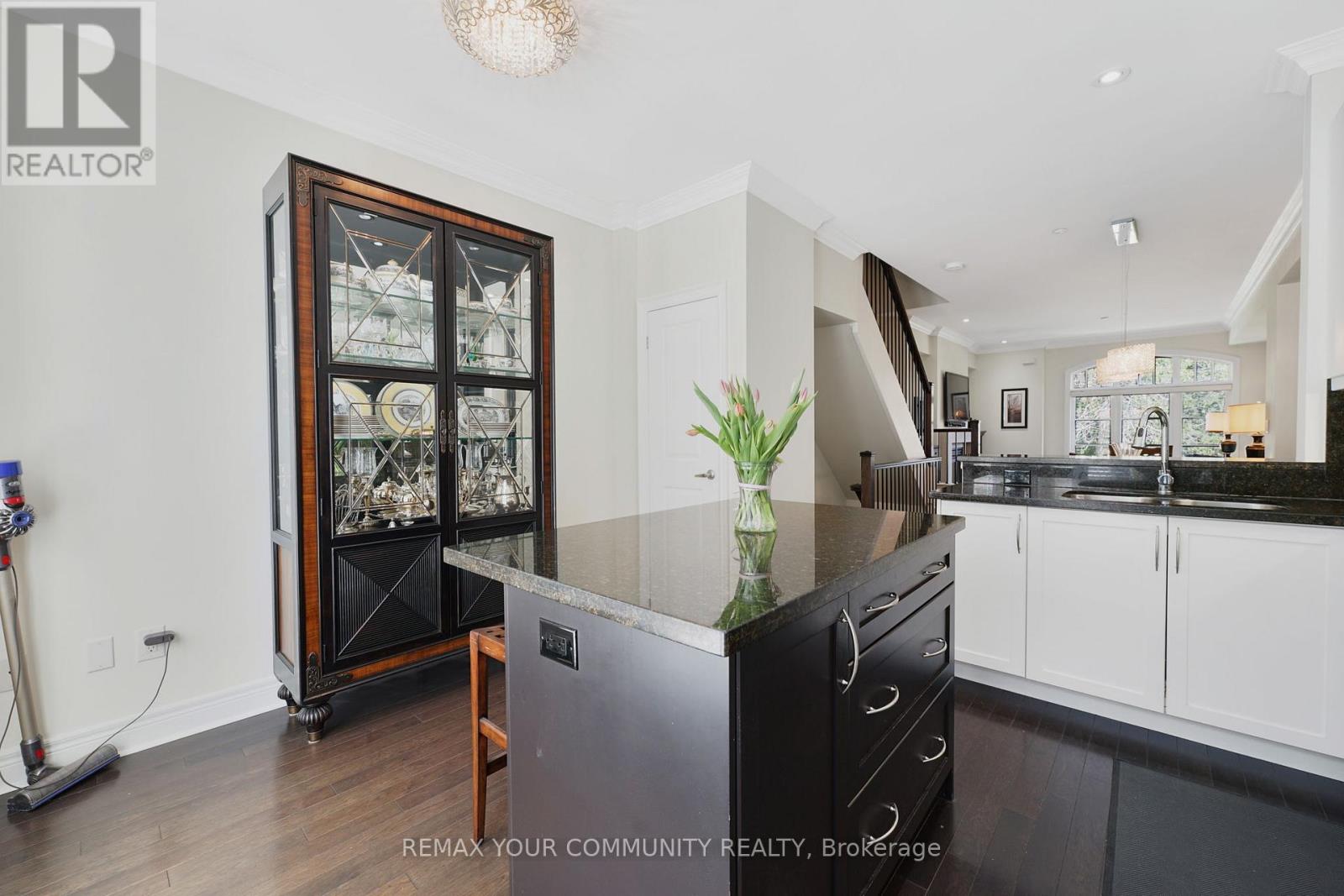 16 Agar Lane, Vaughan, Ontario  L4L 0C5 - Photo 18 - N12981214