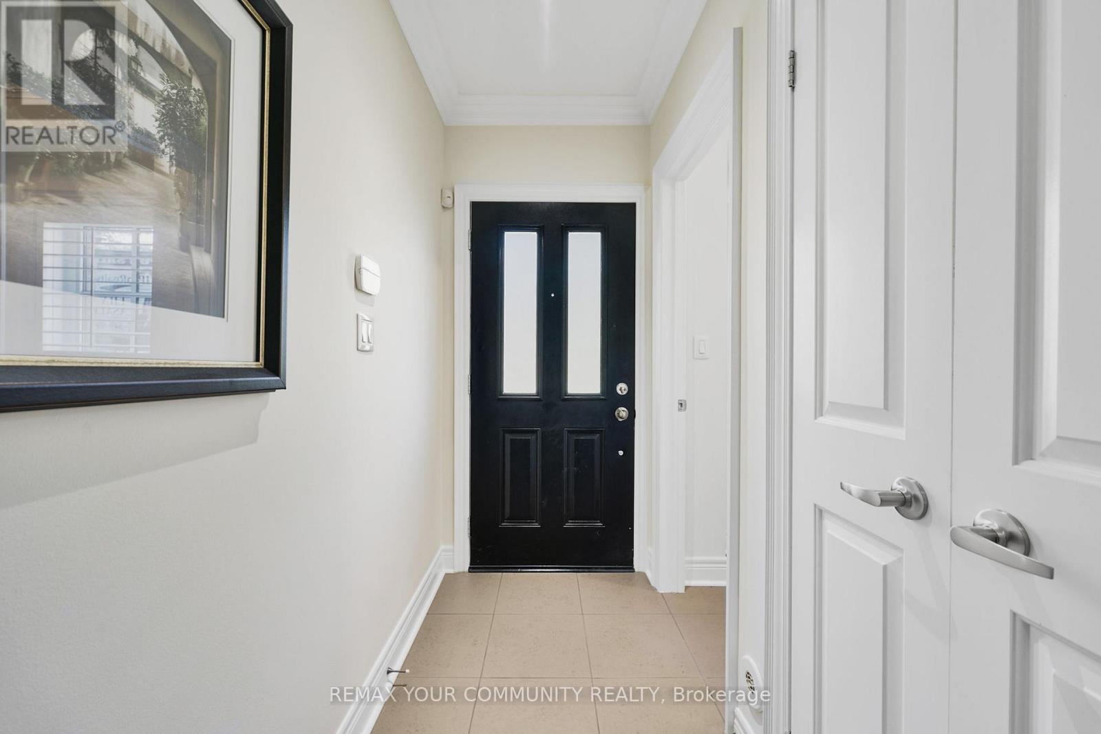 16 Agar Lane, Vaughan, Ontario  L4L 0C5 - Photo 3 - N12981214