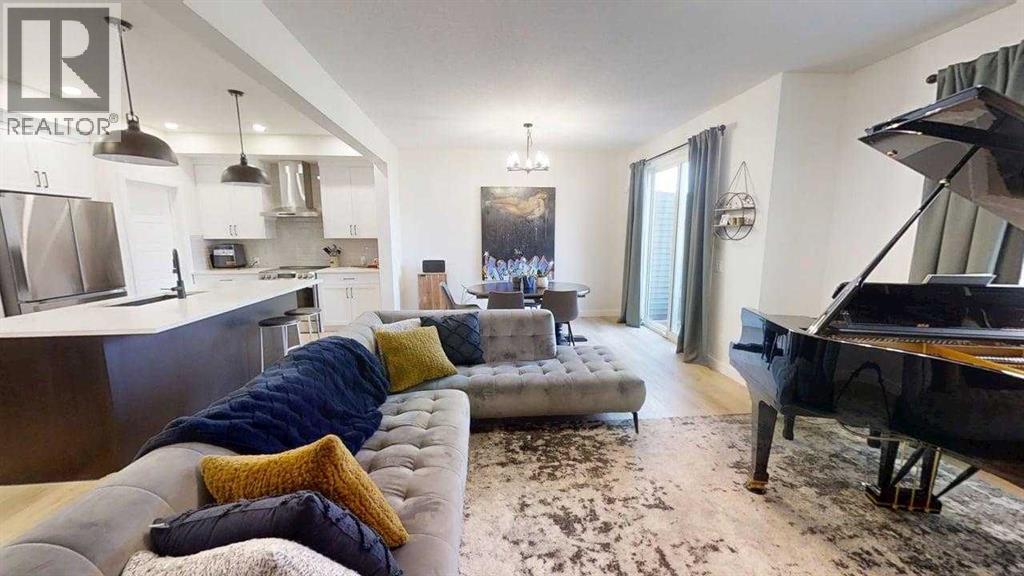 28 Aster Link, Okotoks, Alberta  T1S 5Y1 - Photo 3 - A2296225