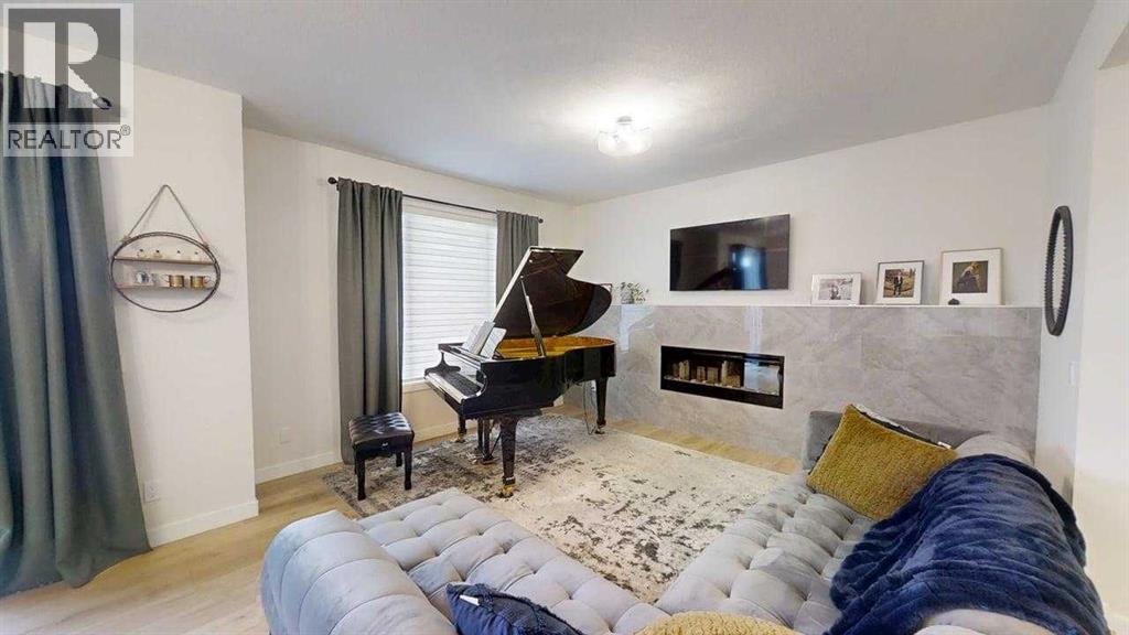 28 Aster Link, Okotoks, Alberta  T1S 5Y1 - Photo 10 - A2296225