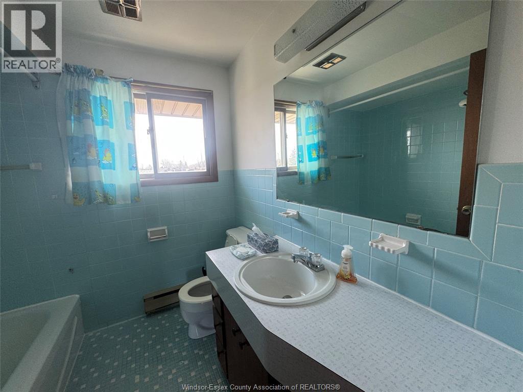 3027 Walker Road Unit# C, Windsor, Ontario  N8W 3R4 - Photo 13 - 26007778