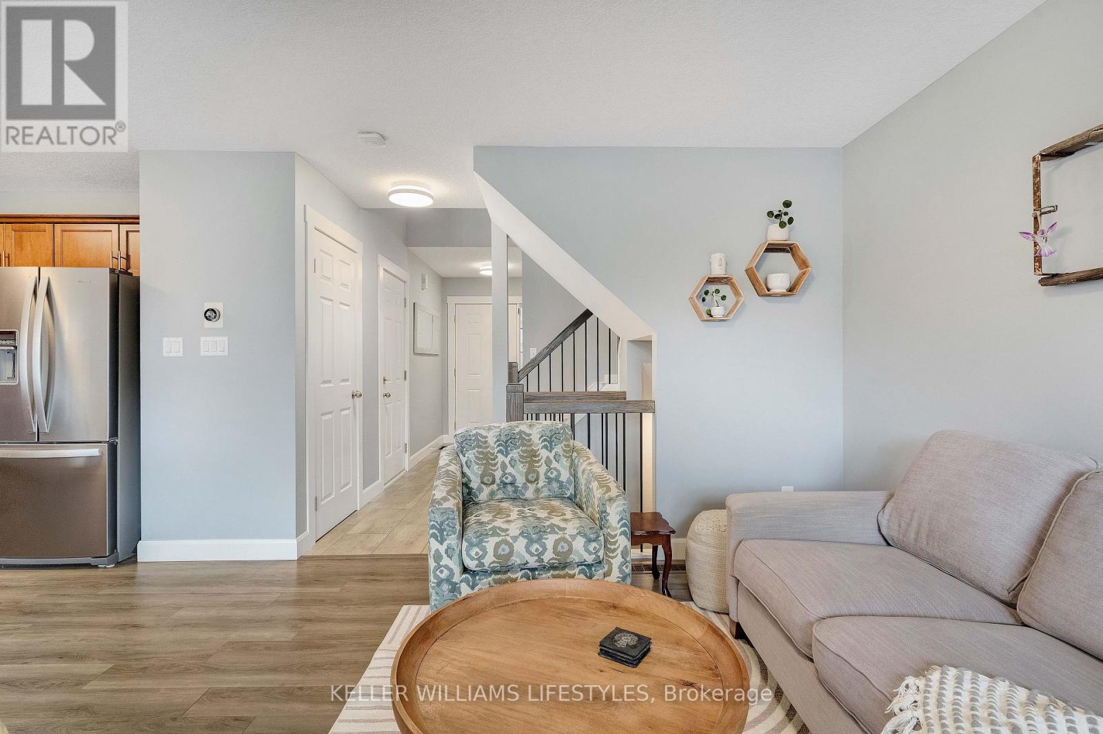 125 Hagerman Crescent, St. Thomas, Ontario  N5R 6L9 - Photo 12 - X12983936