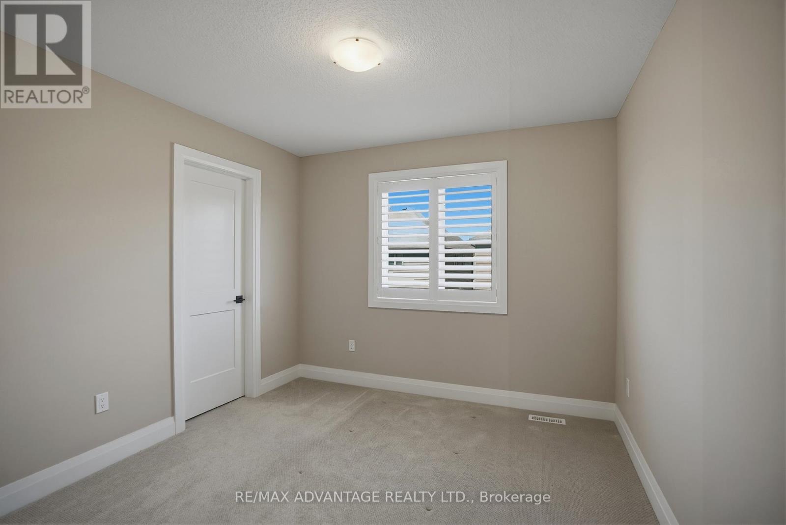 164 - 1061 Eagletrace Drive, London North, Ontario  N6G 0T3 - Photo 23 - X12983938