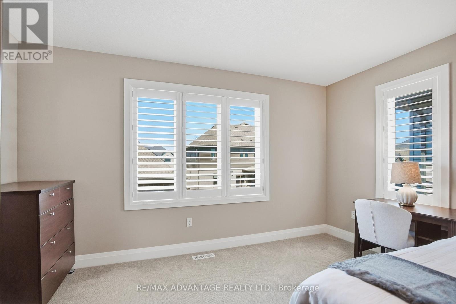 164 - 1061 Eagletrace Drive, London North, Ontario  N6G 0T3 - Photo 31 - X12983938