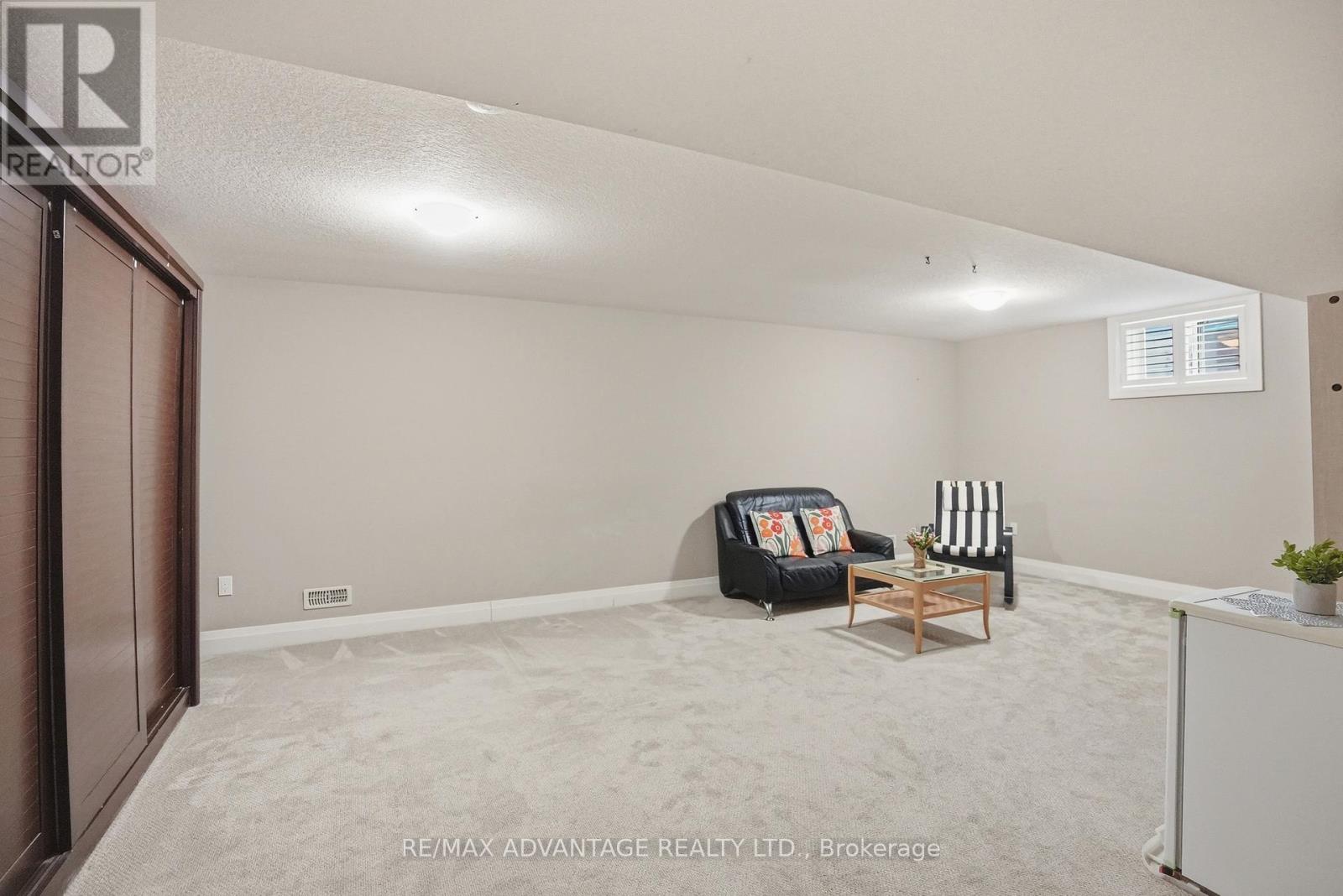 164 - 1061 Eagletrace Drive, London North, Ontario  N6G 0T3 - Photo 40 - X12983938