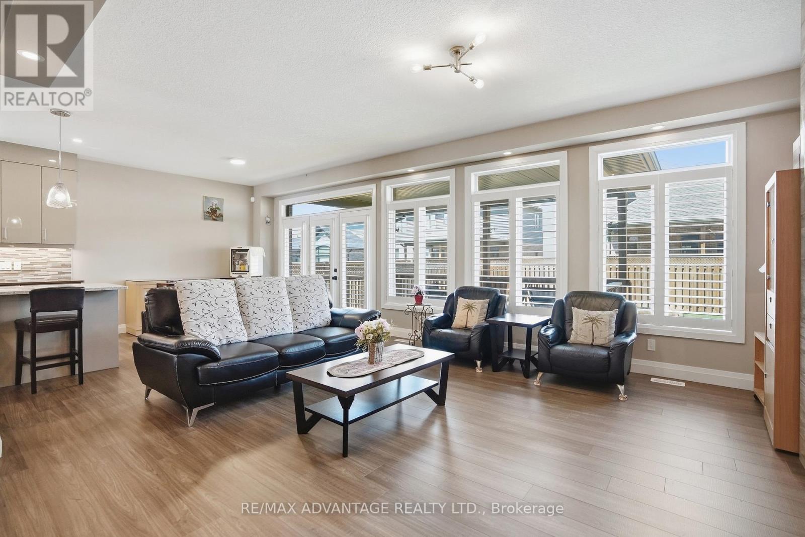 164 - 1061 Eagletrace Drive, London North, Ontario  N6G 0T3 - Photo 9 - X12983938