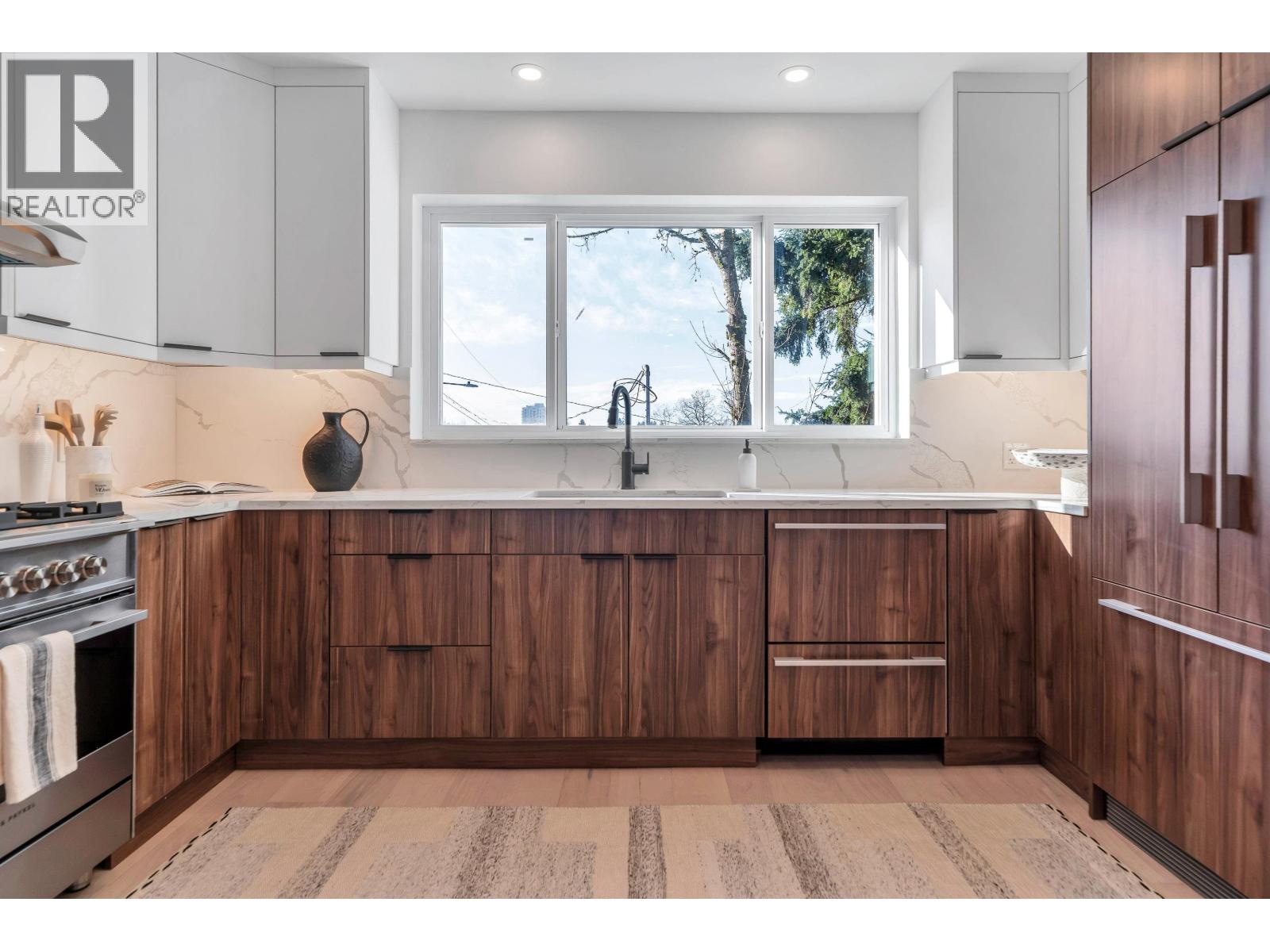 3439 Fleming Street, Vancouver, British Columbia  V5N 3V7 - Photo 11 - R3109798