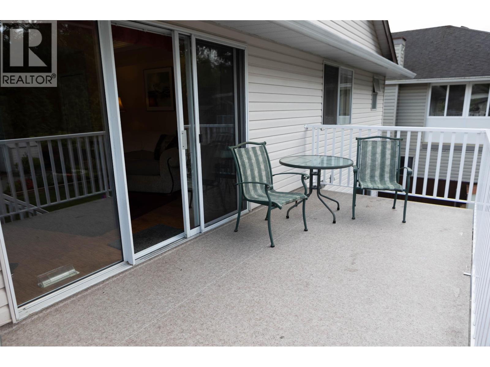 888 Herrmann Street, Coquitlam, British Columbia  V3C 6E7 - Photo 12 - R3109799