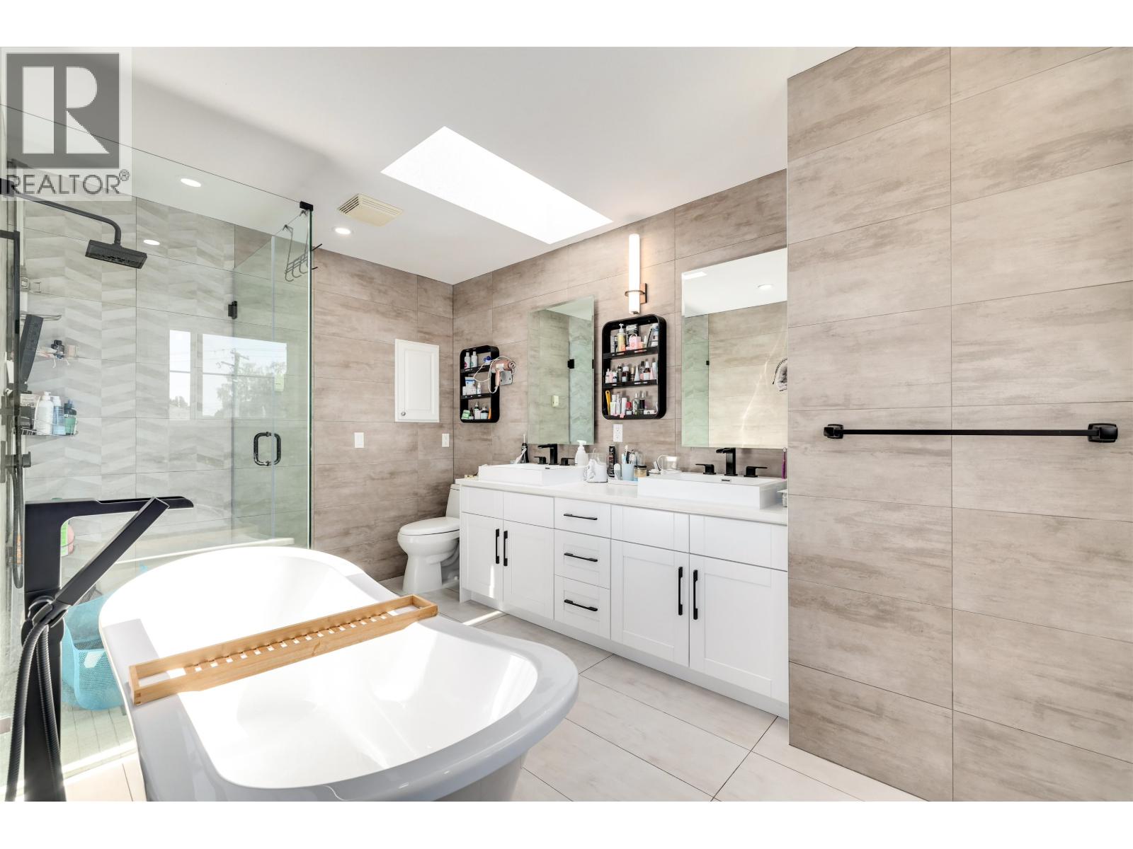 6982 Barnard Drive, Richmond, British Columbia  V7C 5T5 - Photo 21 - R3109814