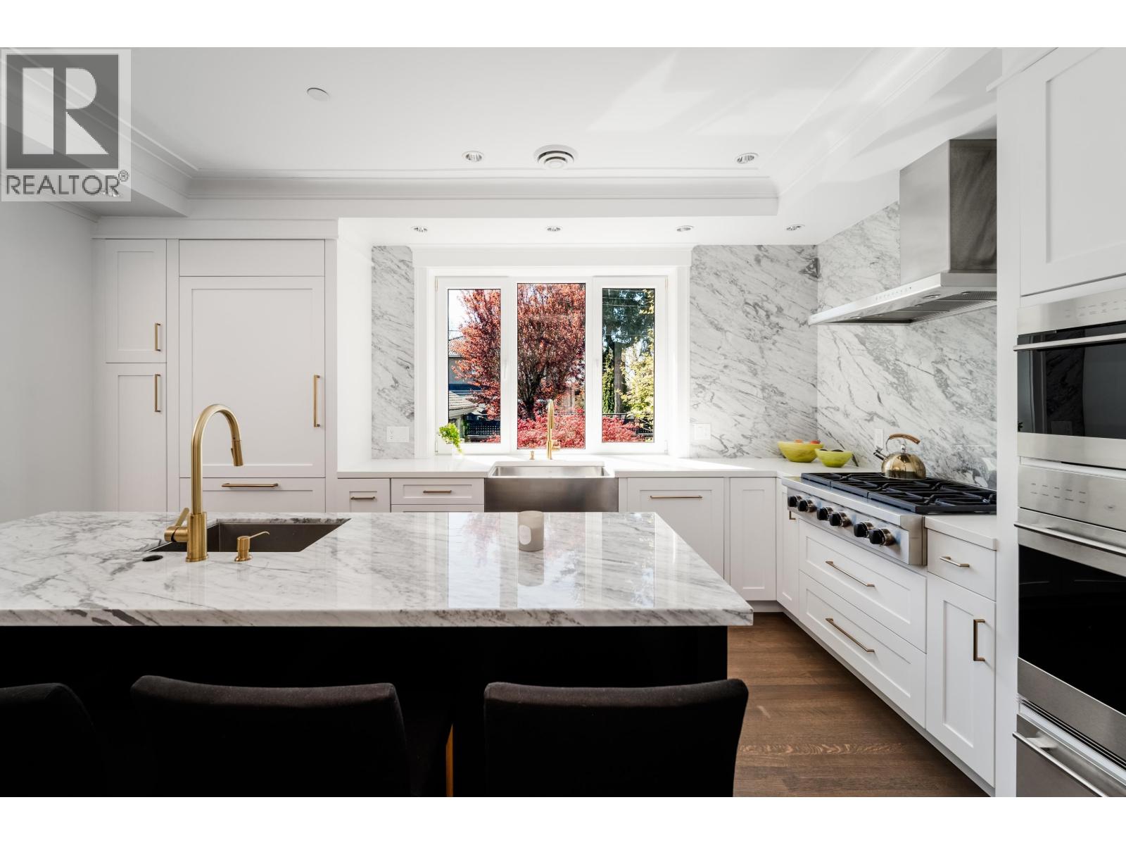 2040 W 58th Avenue, Vancouver, British Columbia  V6P 1X4 - Photo 7 - R3109818