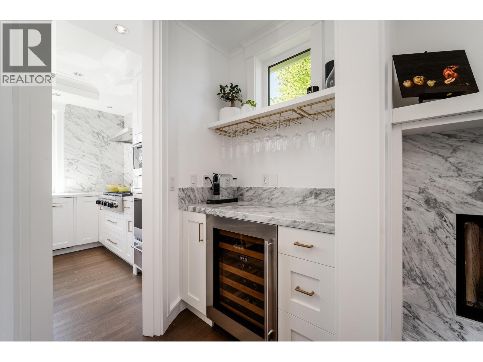 2040 W 58th Avenue, Vancouver, British Columbia  V6P 1X4 - Photo 8 - R3109818