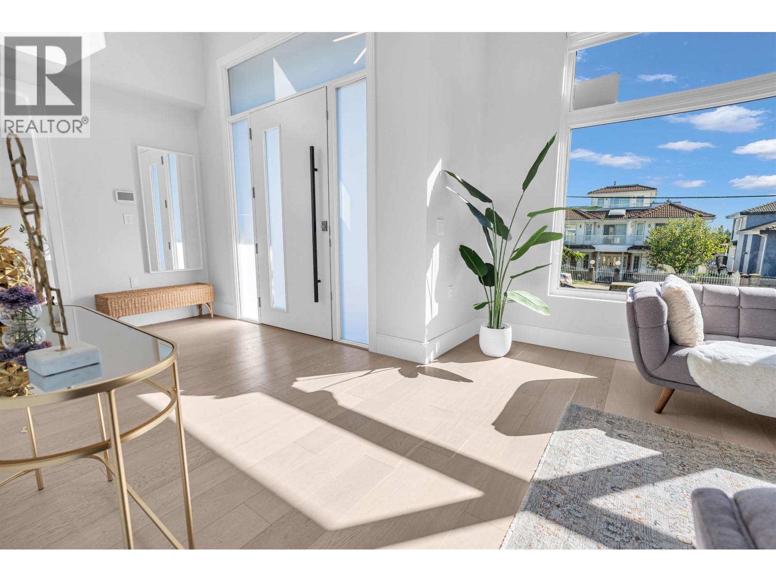 8159 11th Avenue, Burnaby, British Columbia  V3N 2P1 - Photo 11 - R3109819