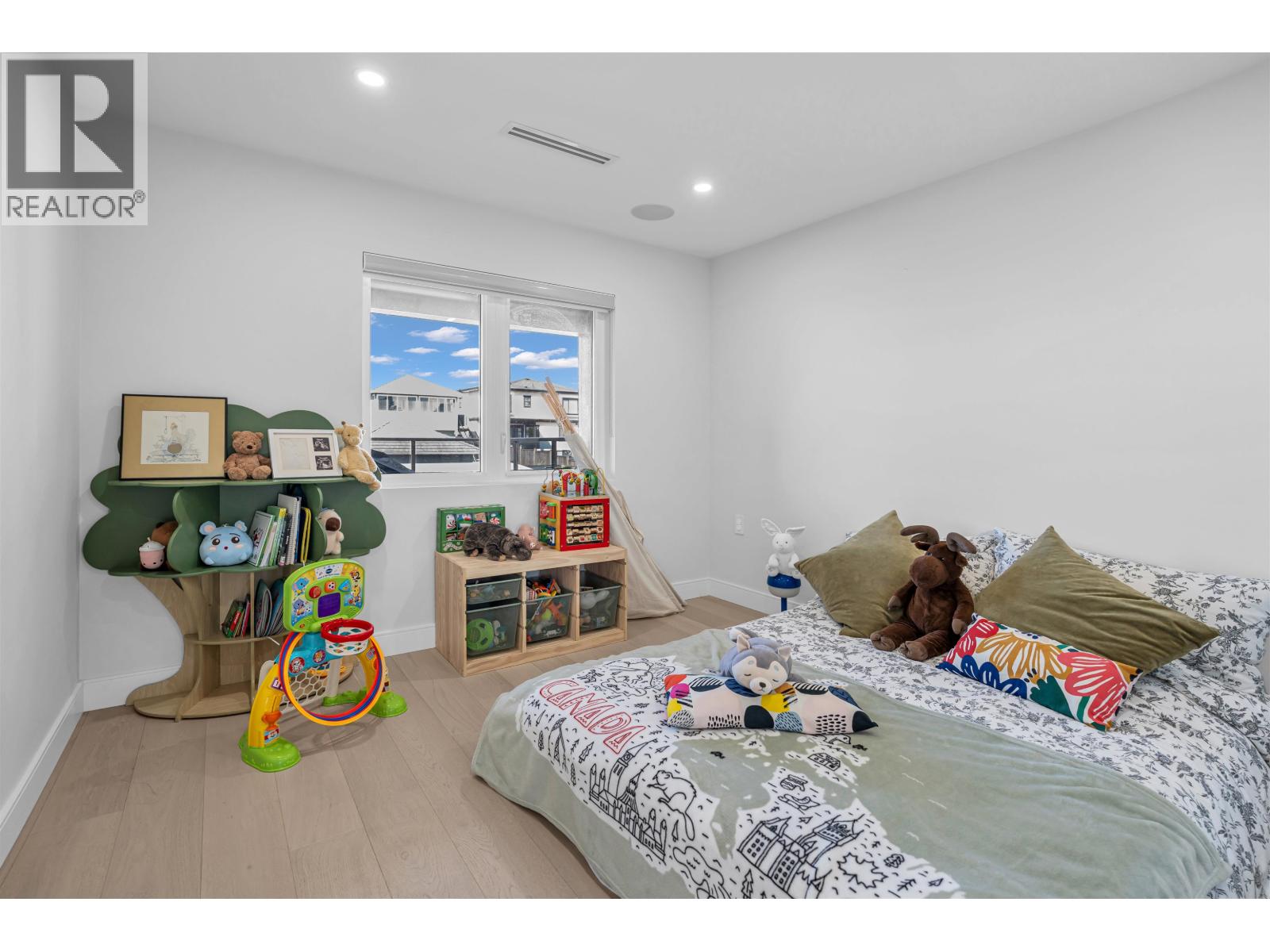 8159 11th Avenue, Burnaby, British Columbia  V3N 2P1 - Photo 24 - R3109819