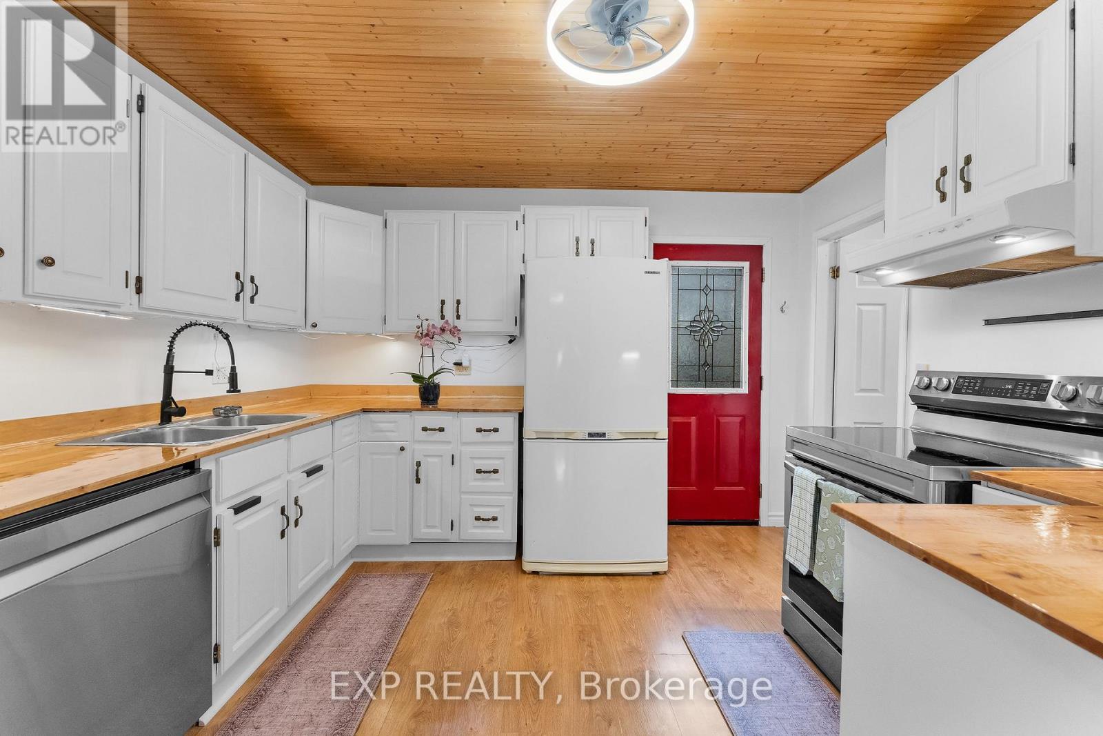 240 Lincoln Road W, Fort Erie, Ontario  L0S 1B0 - Photo 11 - X12942834