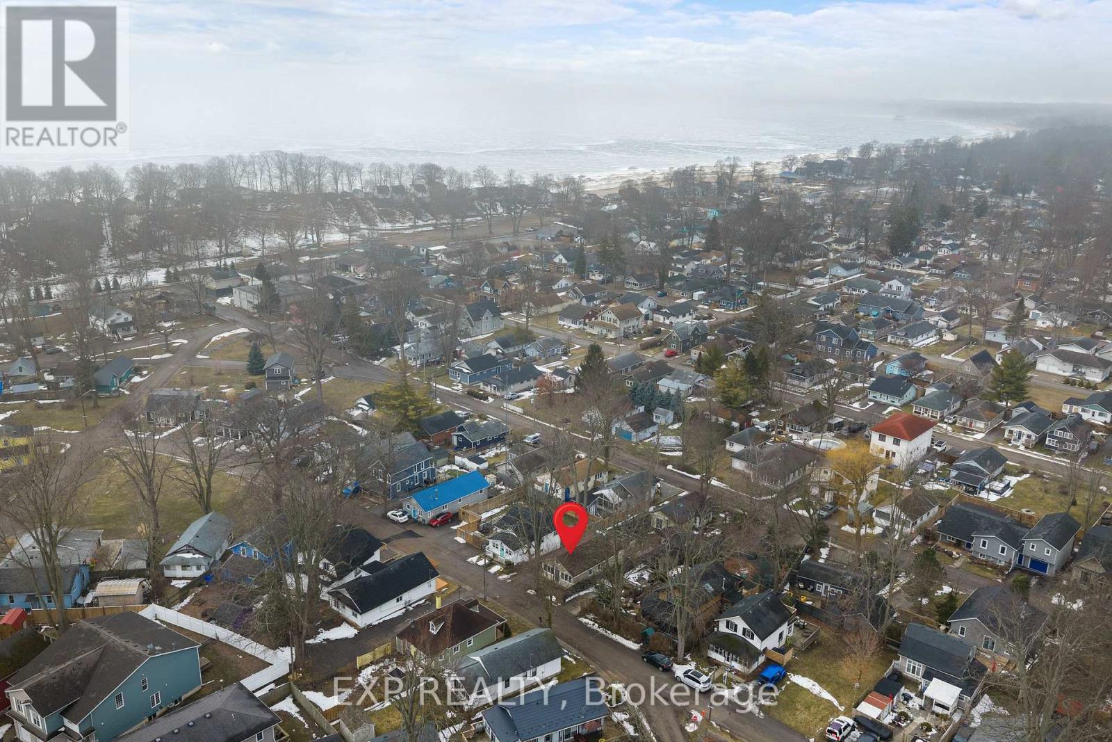 240 Lincoln Road W, Fort Erie, Ontario  L0S 1B0 - Photo 3 - X12942834