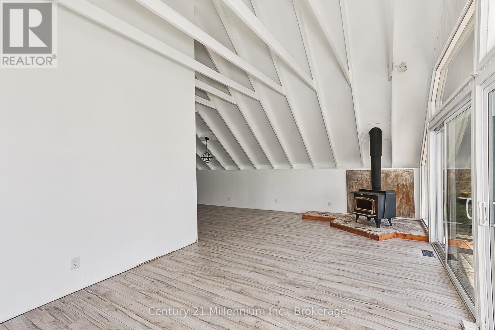 178 Sleepy Hollow Road, Blue Mountains, Ontario  L9Y 0S8 - Photo 24 - X12983990