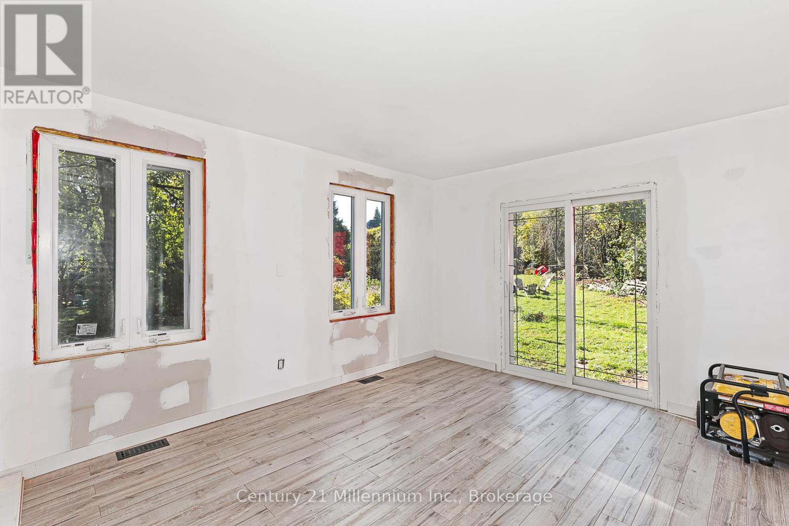 178 Sleepy Hollow Road, Blue Mountains, Ontario  L9Y 0S8 - Photo 31 - X12983990