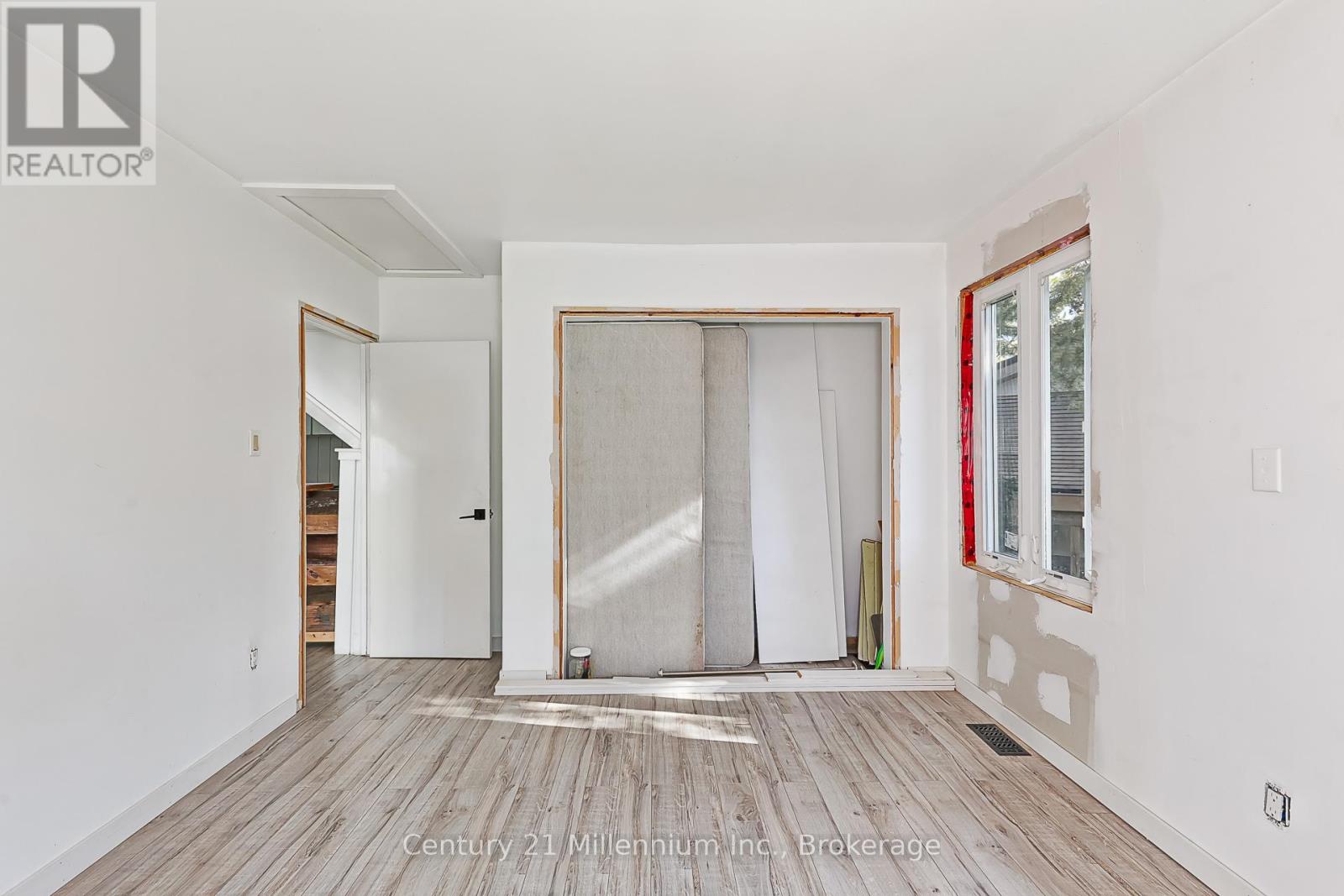 178 Sleepy Hollow Road, Blue Mountains, Ontario  L9Y 0S8 - Photo 32 - X12983990