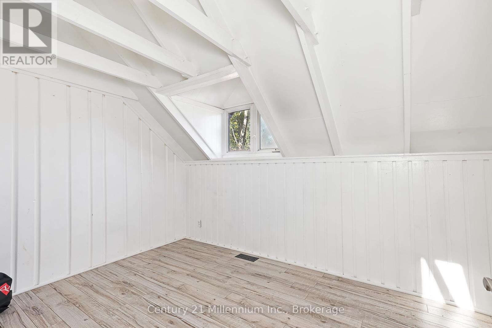 178 Sleepy Hollow Road, Blue Mountains, Ontario  L9Y 0S8 - Photo 34 - X12983990